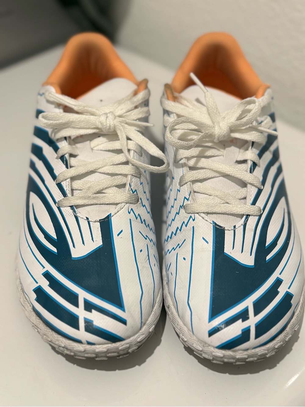 Indoor soccer cleats White and Teal Athletic Shoes - Youth Sports Sneakers